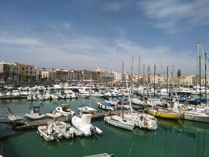 Ad Home Trani Exterior photo